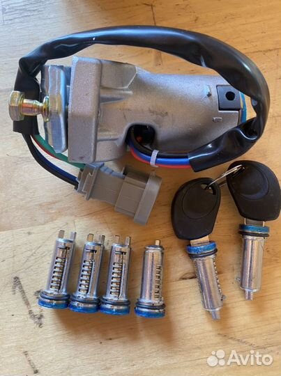 Замок зажигания, личинки Iveco Daily Ивеко Дэйли