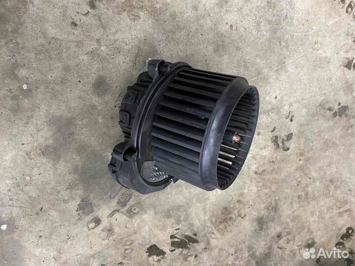 Моторчик печки на Porsche Cayenne 2014 7p0820022c