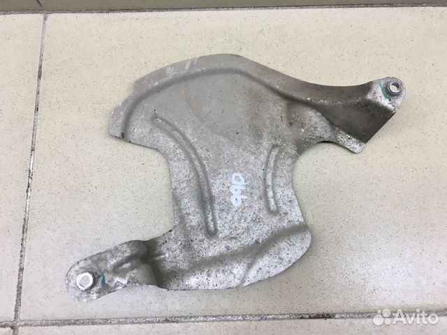 Экран тепловой Tiguan 2011-2016