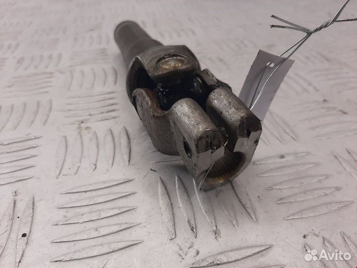 Рулевой карданчик Mitsubishi Carisma рест. 2000