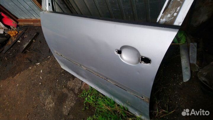 Дверь передняя левая Volkswagen Golf 5 хэтчбек 1.4