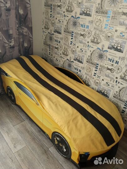 Кровать машинка