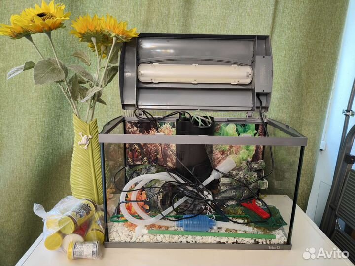 Аквариум фирмы Tetra в полной комплектации