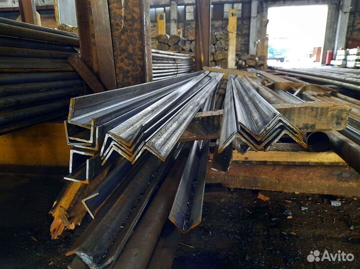 Уголок металлический 63х63х6 длина 6м Ст3