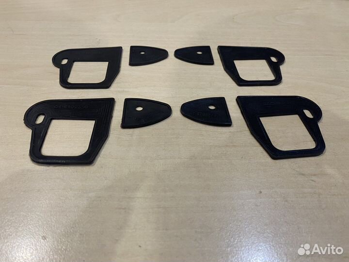 Прокладки наружных ручек дверей Газ-21