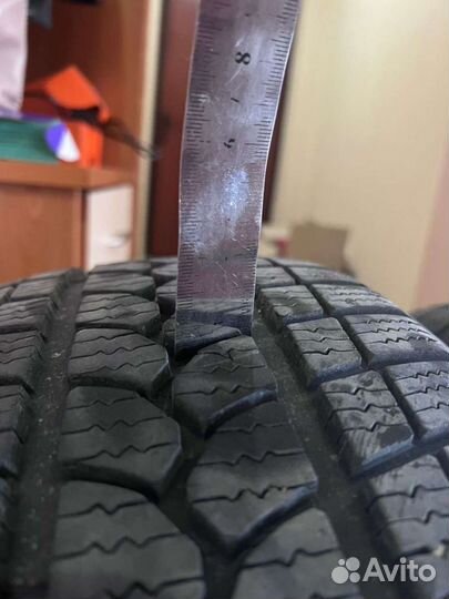 Tigar Winter 1 215/50 R17