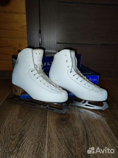 Коньки для фигурного катания Risport electra light