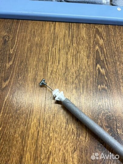 Замок боковой двери задний правый Skoda Rapid