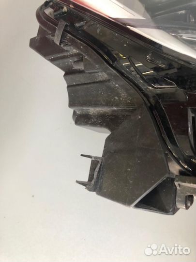 Фара правая VW Polo 20- Фольксваген Поло