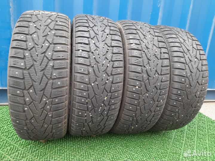 Nokian Tyres Hakkapeliitta 7 SUV 215/60 R17 118T