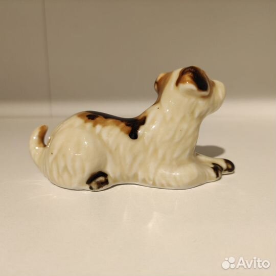 Корейская фарфоровая статуэтка «Щеночек»