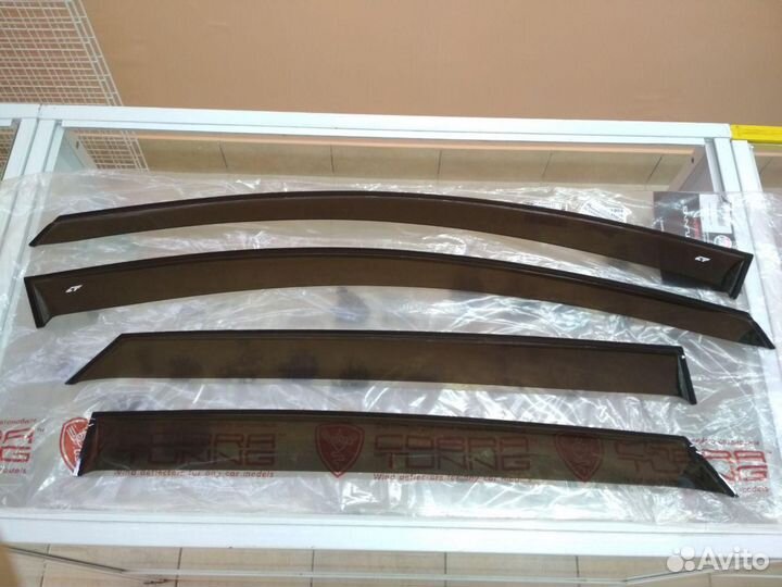 Дефлектор окон для Vesta