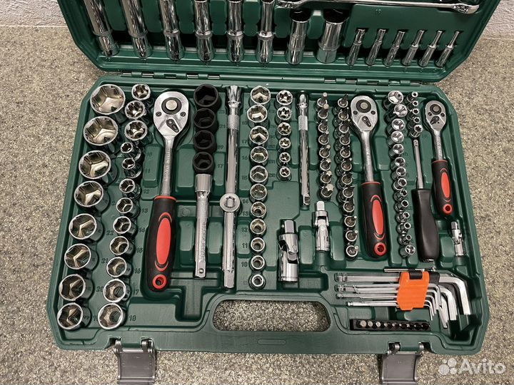 Набор инструментов 151 предмет