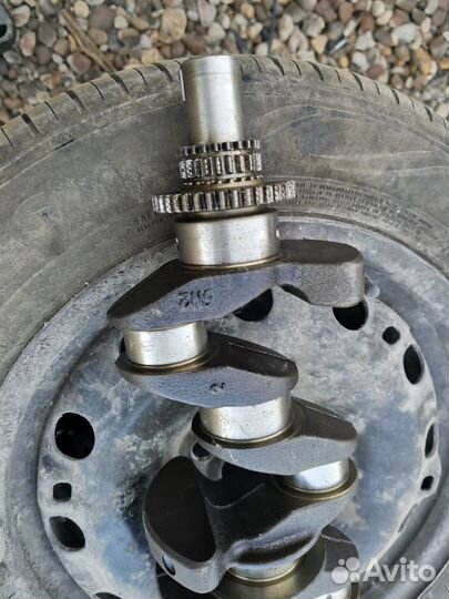 Коленвал Nissan X-Trail I (2000—2007)