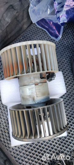 Моторчик печки bmw e46 на запчасти
