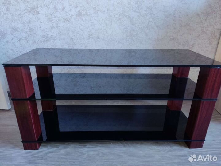 Стеклянная тумба под тв