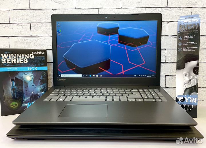 Ультрабук Lenovo на i3 + SSD для работы в офисе