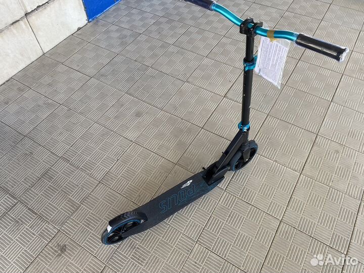 Самокат взрослый новый