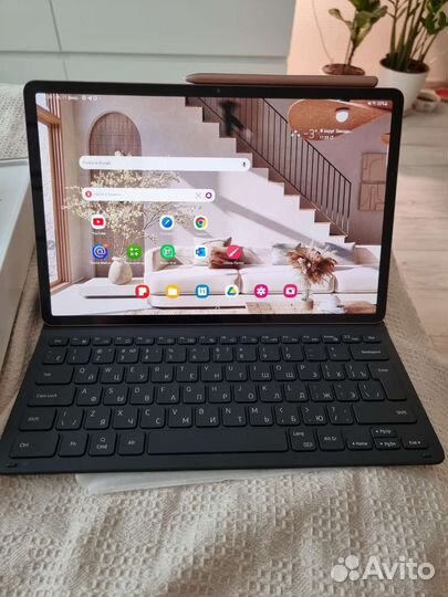 Samsung galaxy Tab s7 plus (с чехлом-клавиатурой)