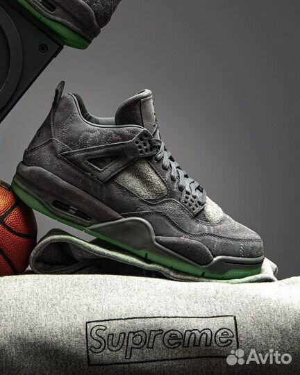 Кроссовки мужские Nike Air Kaws Jordan 4
