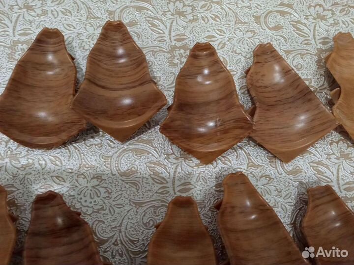Уголки для плинтуса