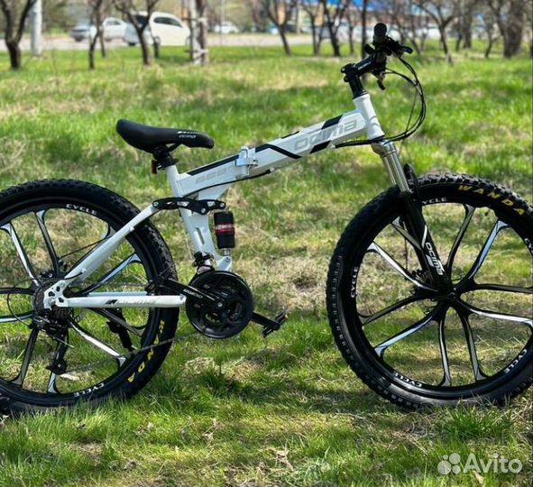 Велосипед на литых дисках 26