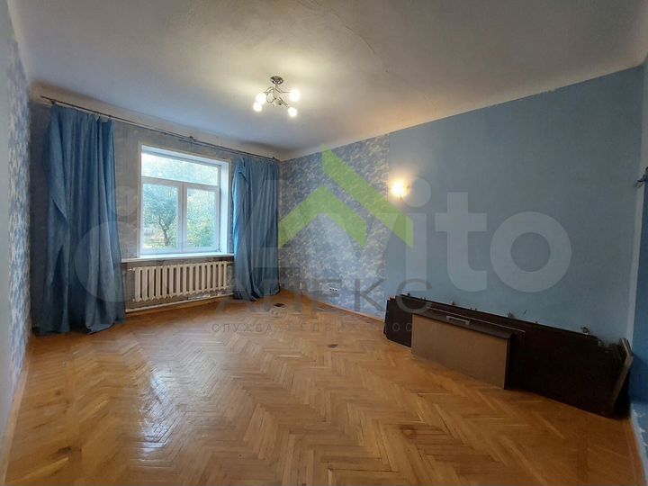 2-к. квартира, 52 м², 1/2 эт.