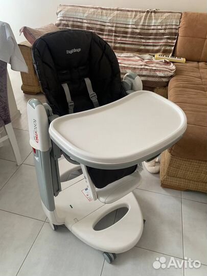 Стульчик для кормления Peg Perego Tatamia follow