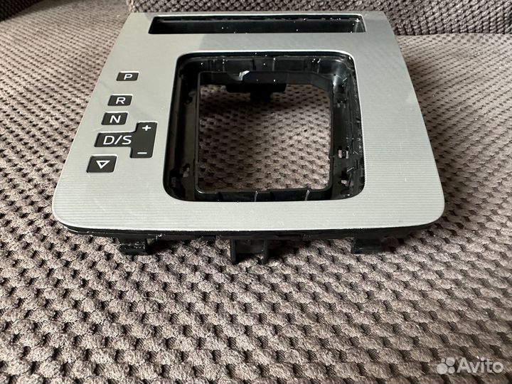 Накладка переключения кпп Octavia A7