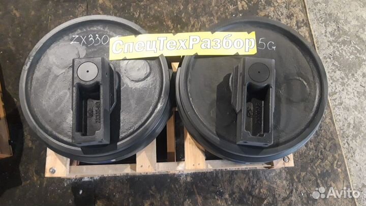 Колесо направляющее Hitachi ZX330-5G