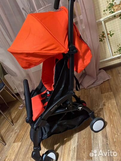 Прогулочная коляска yoya