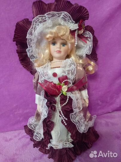 Кукла фарфоровая коллекционная