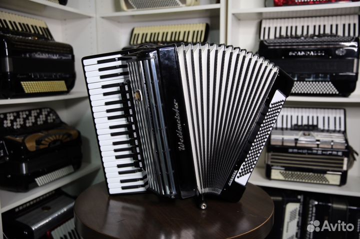 Аккордеон Weltmeister Consona