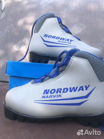 Лыжные ботинки