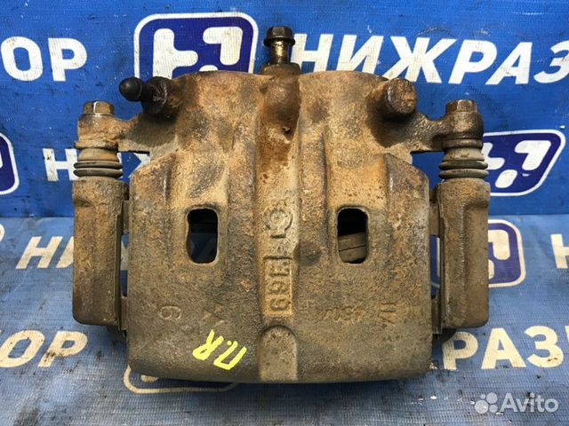 Суппорт передний правый Nissan X-Trail T30 2.0