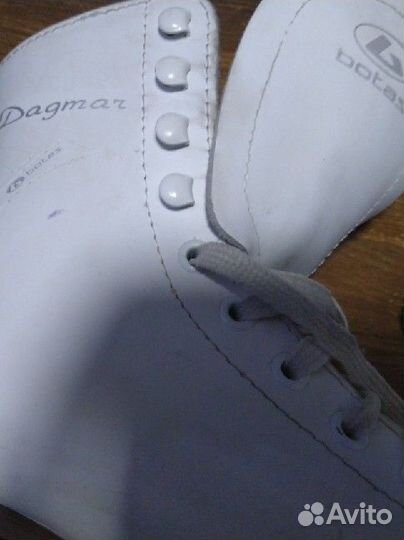 Коньки фигурные, размер 33