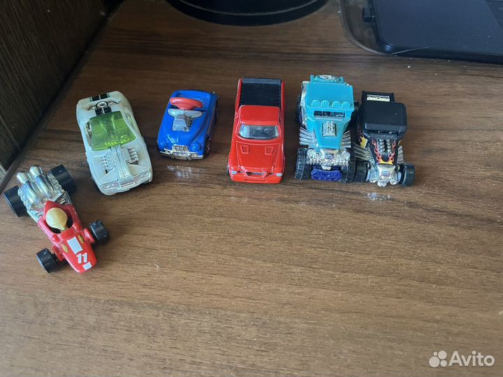 Hot wheels машинки