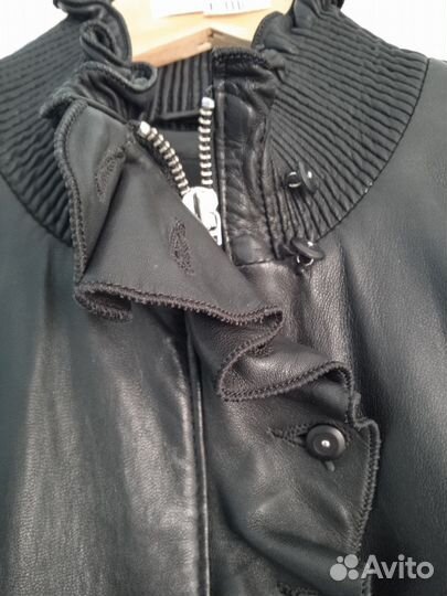 Коженый плащ р.42-44