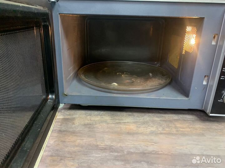 Микроволновая печь