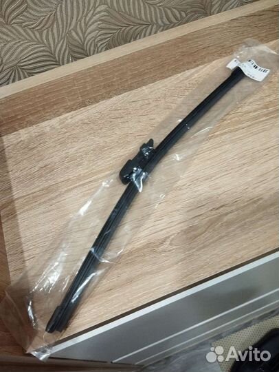 Дворник задний для Шкоды Карок Фольксваген Таос