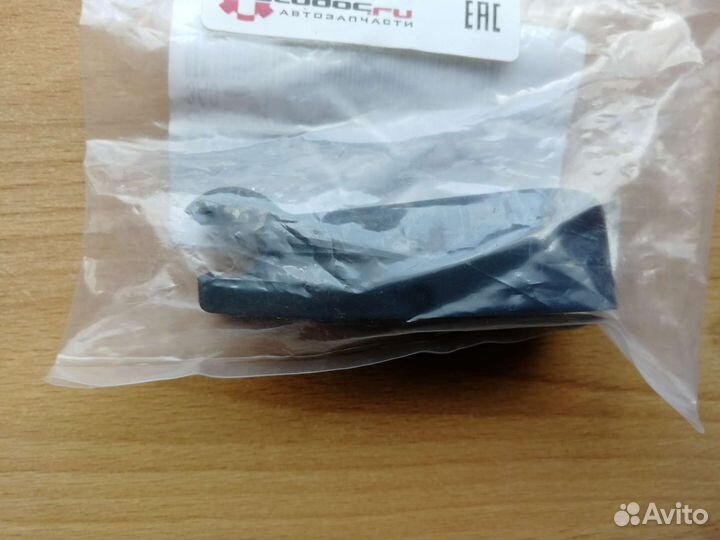 Колпачок поводка стеклоочистителя