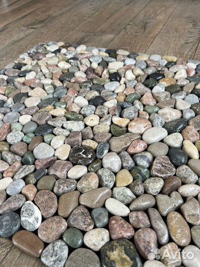 Коврик из камня