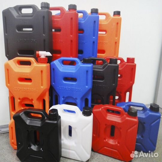 Канистры для воды, бензина