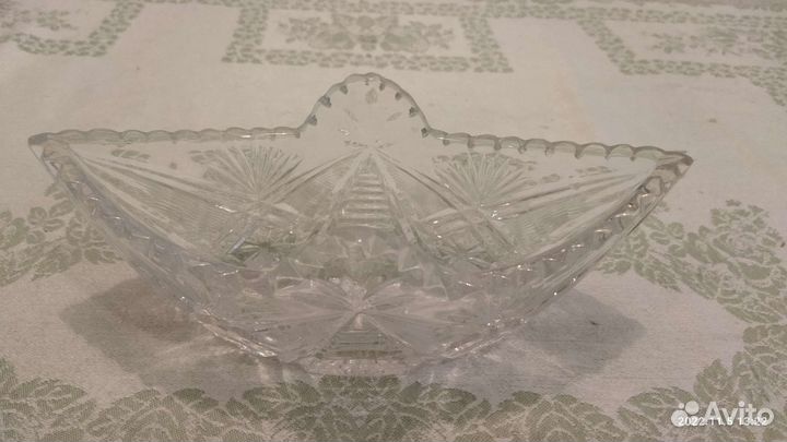 Вазочки, конфетницы, салатники