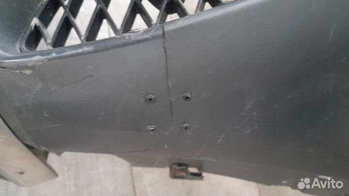 Бампер передний под парктроники передний Genesis