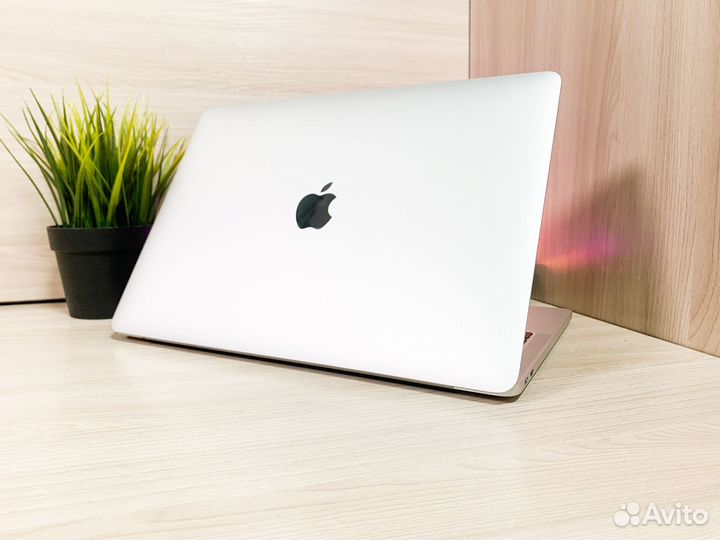 Apple Macbook Pro 13 2017 Core i5/8Gb/SSD128Gb