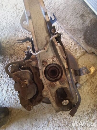 Ступица передняя правая Infiniti Fx35 S51 VQ35-HR