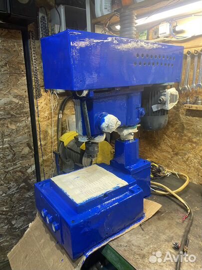 Сверлильный станок 2М112