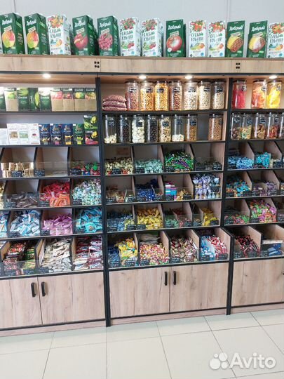 Витрины,стеллажи для выпечки,овощей