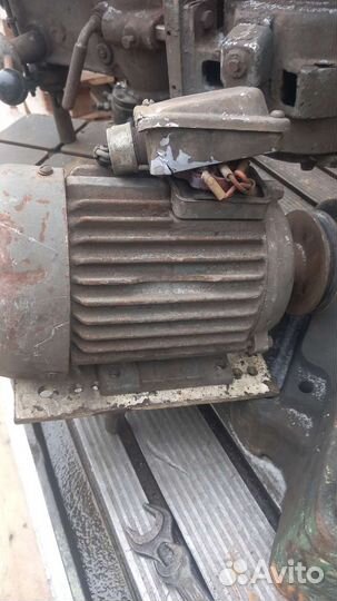 Древний сверлильный станок нс12типа kamunaras